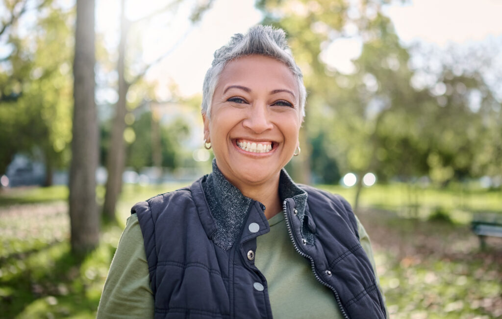 Ankeny, iA dentist offers porcelain veneers