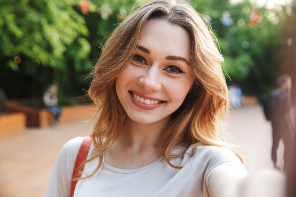 Ankeny, IA, dentist offers porcelain veneers